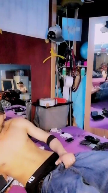 jeans_boy  25-08-2021 Recorded Video Webcam